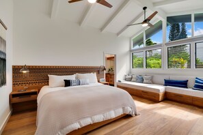 4 slaapkamers, een bureau, een strijkplank/strijkijzer, gratis wifi