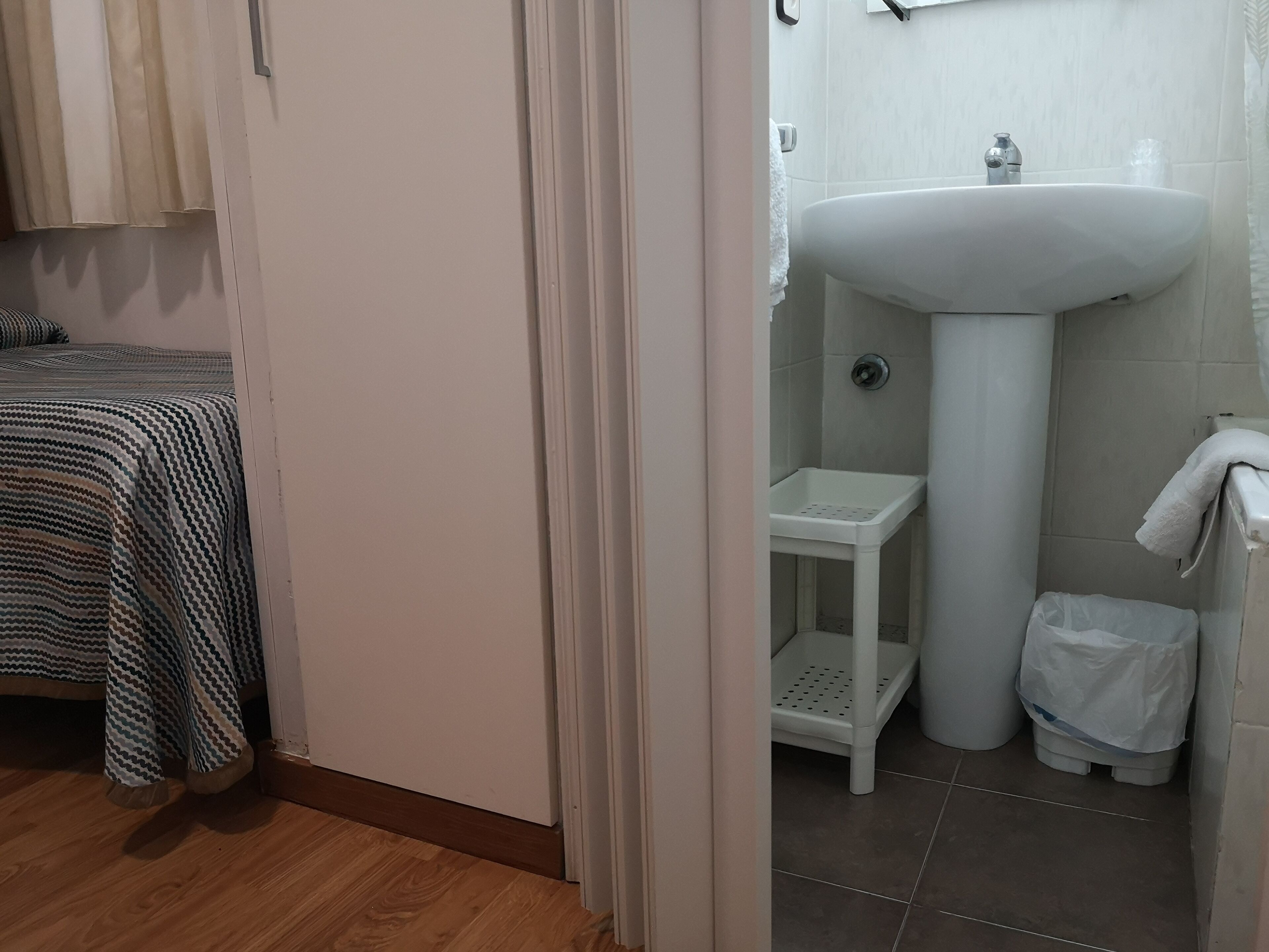 Foto - Hostal Lesseps