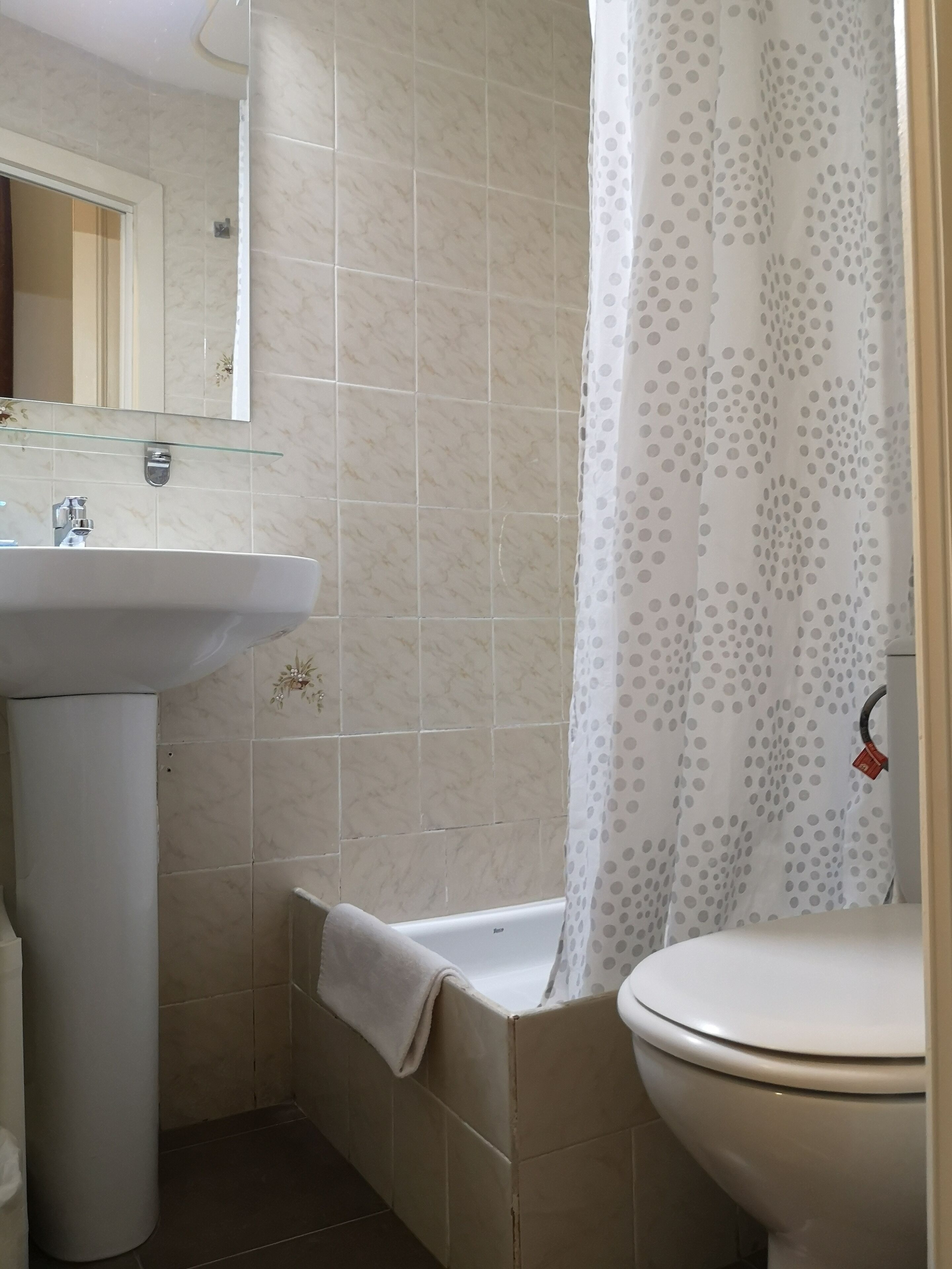 Foto - Hostal Lesseps