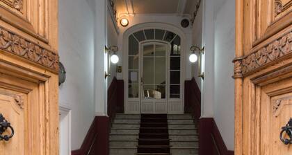 Hostal Lesseps
