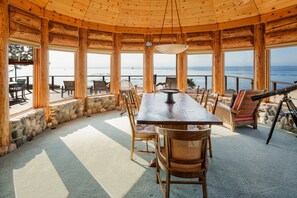 Dining - San Juan Island, West Side Estate #123 (Friday Harbor)