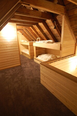 3 habitaciones, wifi gratis y ropa de cama