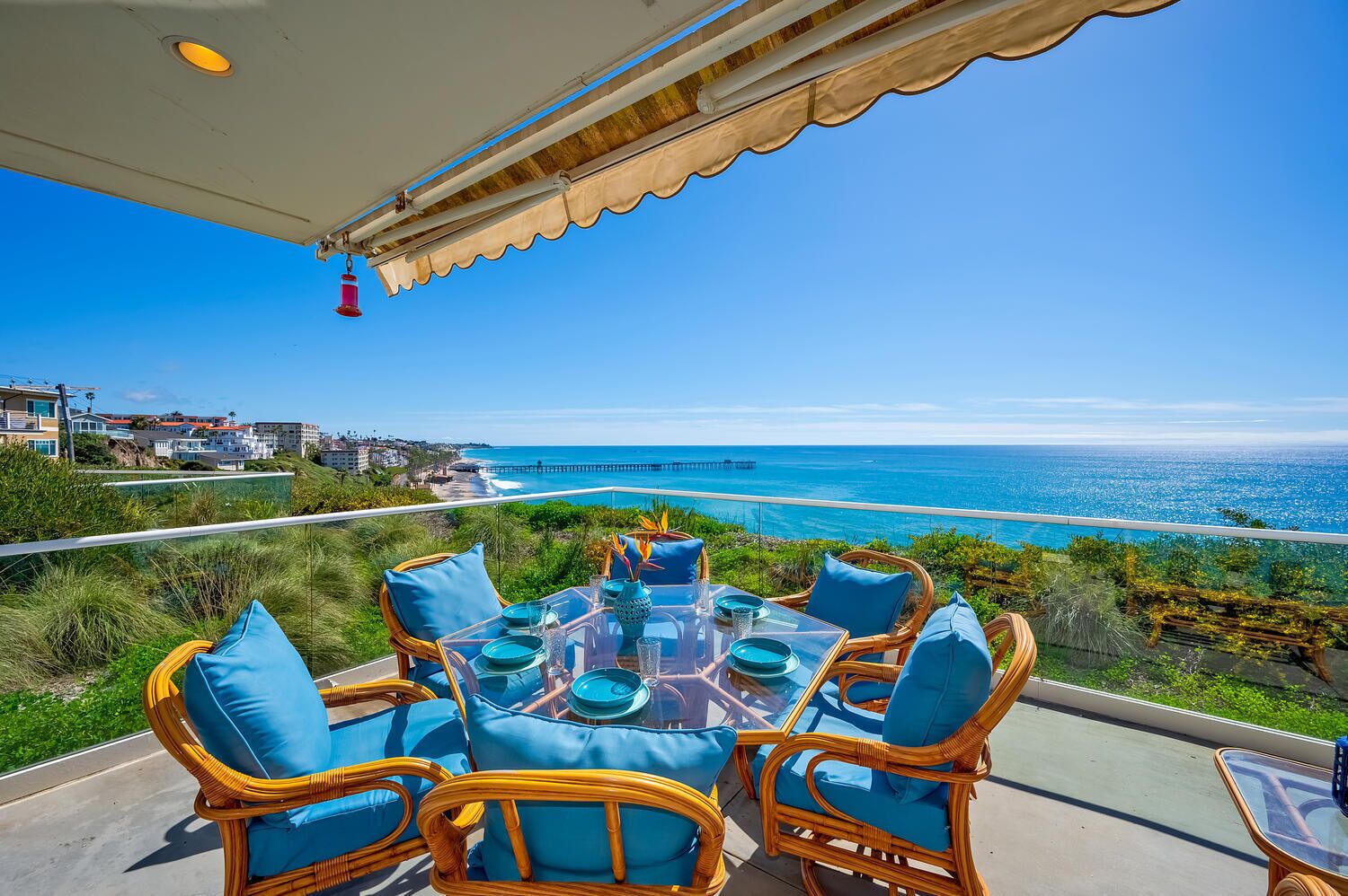 The Bluff: Breathtaking Ocean & San Clemente Pier Views! Steps to the Sand