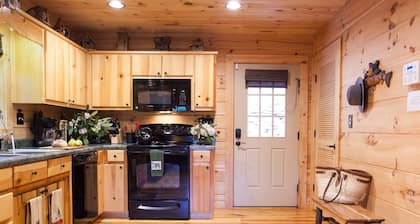 Blue Bear Cabin | Hot Tub | 3 BR AVL Area | Mountain Views | Gas Fireplace