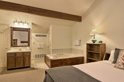 Prime Downtown Charlevoix Location | Indoor/Outdoor Pool | Full Kitchen |