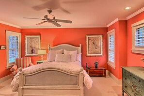 5 bedrooms, desk, iron/ironing board, free WiFi