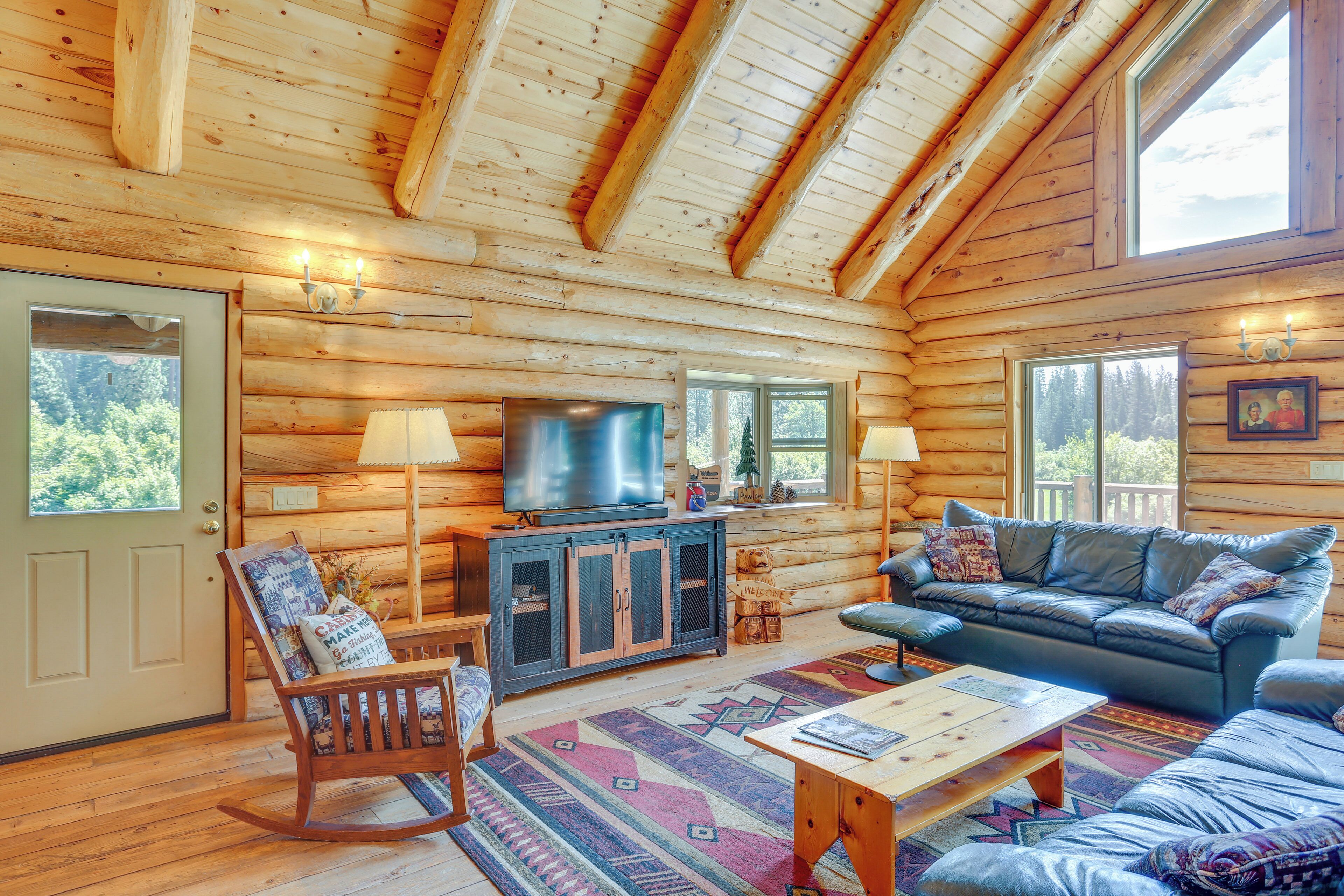 TV, fireplace, DVD player, table tennis