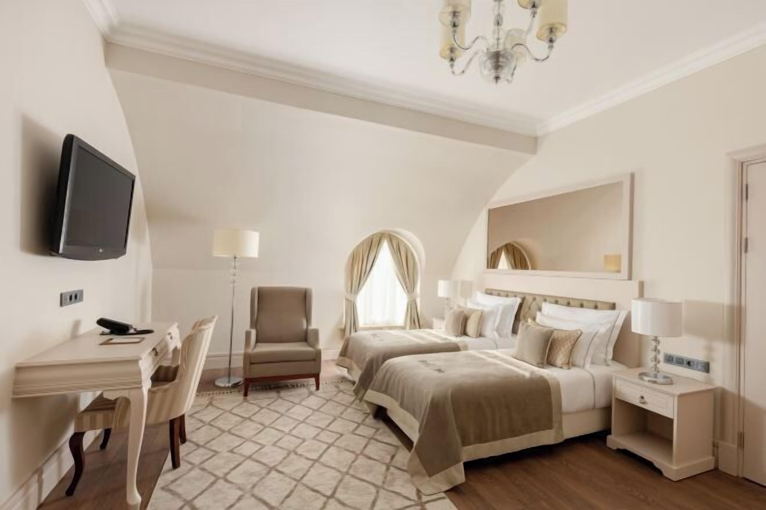 Premium bedding, pillow-top beds, minibar, in-room safe