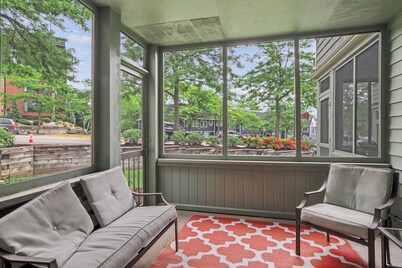 Pointes North Inn 109 | Downtown Charlevoix | Indoor pool