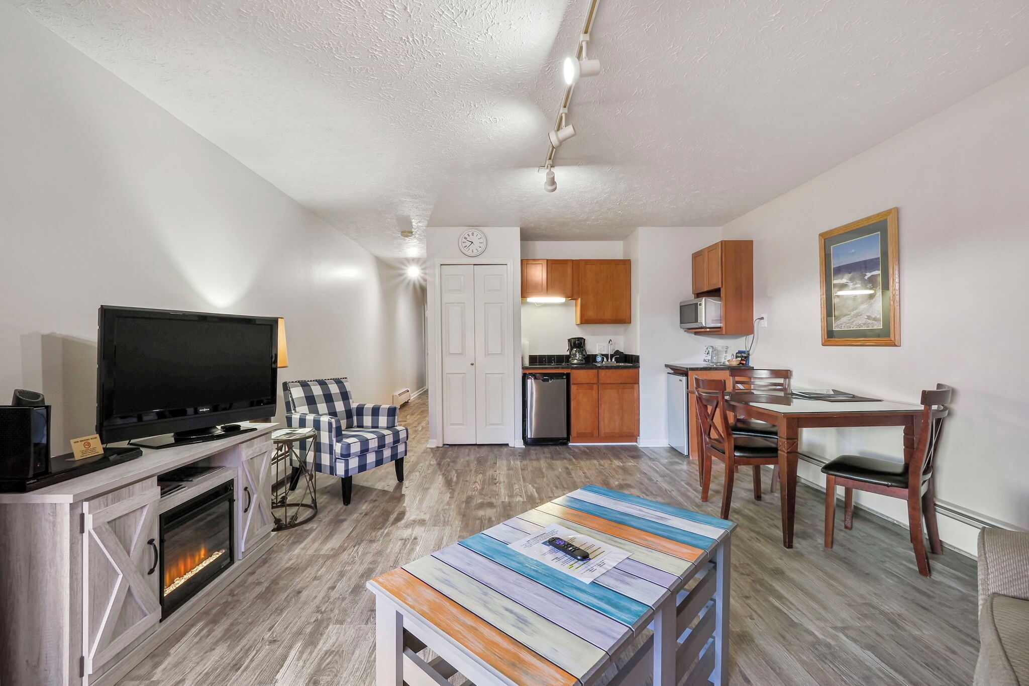 TV, fireplace, DVD player