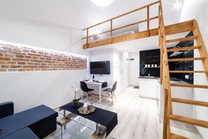 Apartment (L1A) | Wohnbereich | Flachbildfernseher