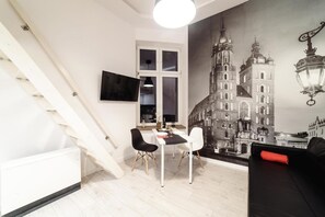 In-room dining - 2 Nights Apartments (Kraków)