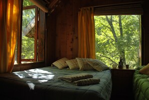 Standard House, 3 Bedrooms | 3 bedrooms, individually decorated, individually furnished, bed sheets - Casa Alto Palguin Pucón (Pucón)