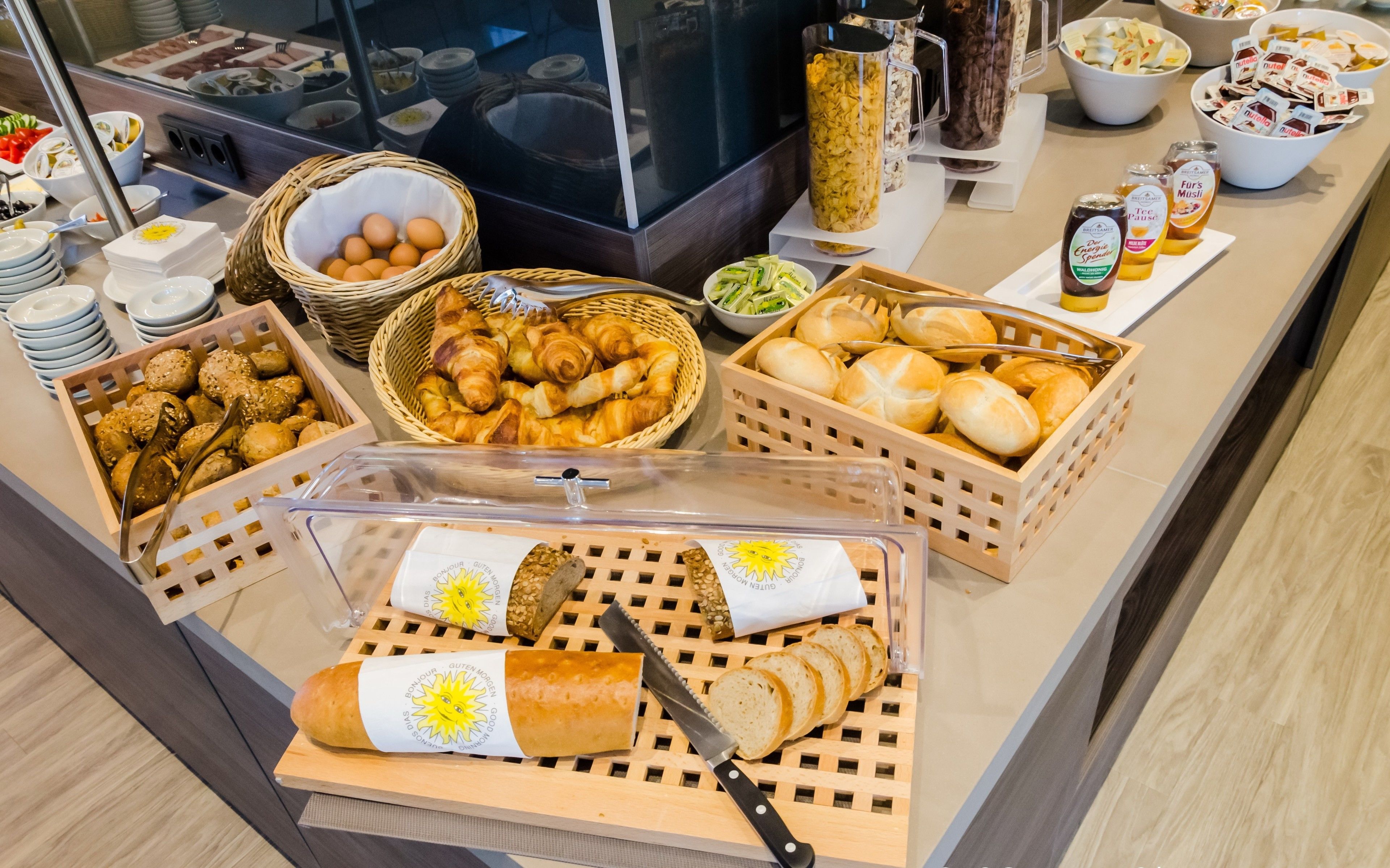 daily continental breakfast (eur 14 per person)