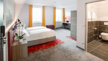 Standard Room, 1 Double Bed | Blackout drapes, soundproofing, free WiFi, bed sheets