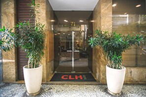 Property entrance - CLH SUITES Copacabana Domingos Ferreira (Rio de Janeiro)