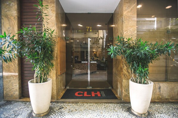 Entrada de la propiedad
