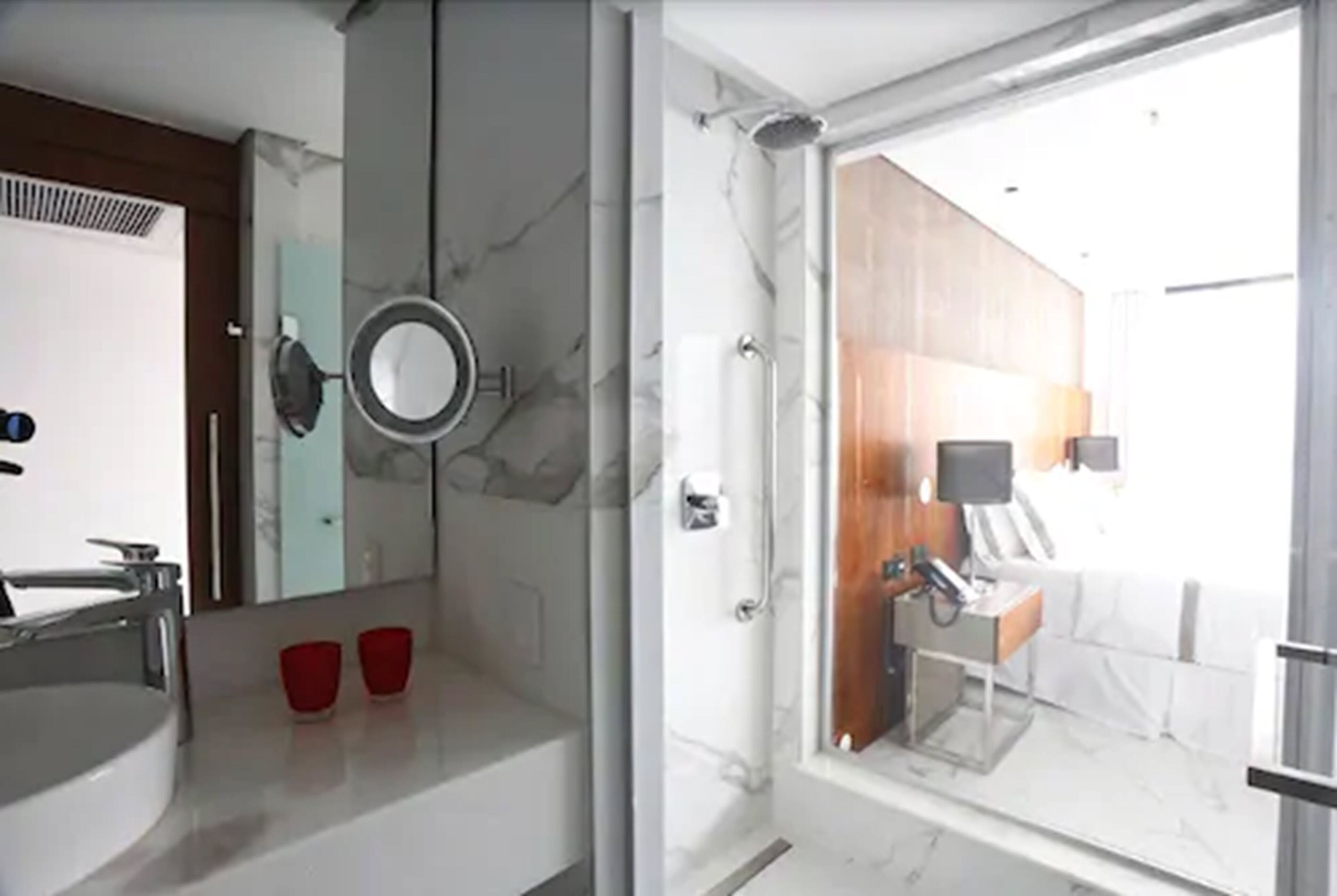 الإطلالة من المنشأة
