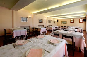 Banquet hall - Albergo Ristorante Giulietta e Romeo (Montorso Vicentino)
