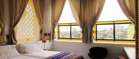 1 bedroom, in-room safe, desk, soundproofing