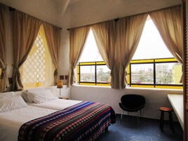 1 bedroom, in-room safe, desk, soundproofing