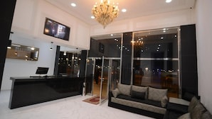 Reception - Hôtel Biarritz (Tangier)
