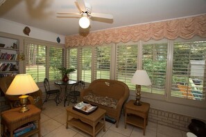 Interior - SERENITY 3 bedrooms, 2 bathrooms (Jekyll Island)