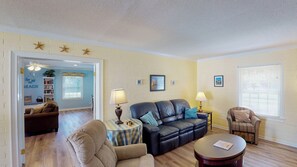 Smart TV, DVD player