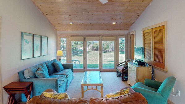 Smart TV, DVD player