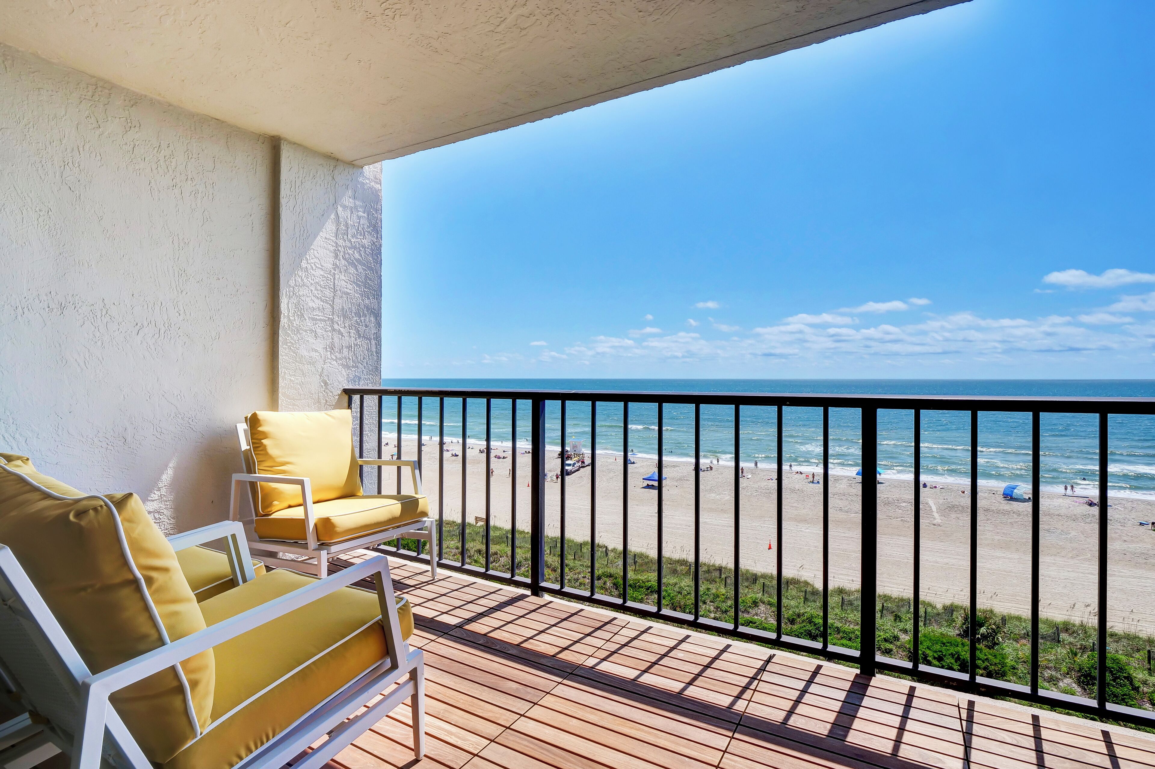 Beautifully remodeled 2 bedroom oceanfront Station One condo!
