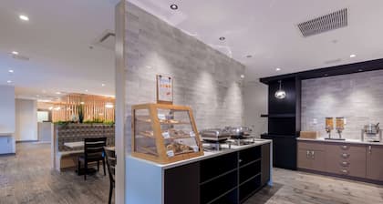 Microtel Inn & Suites by Wyndham Oyster Bay