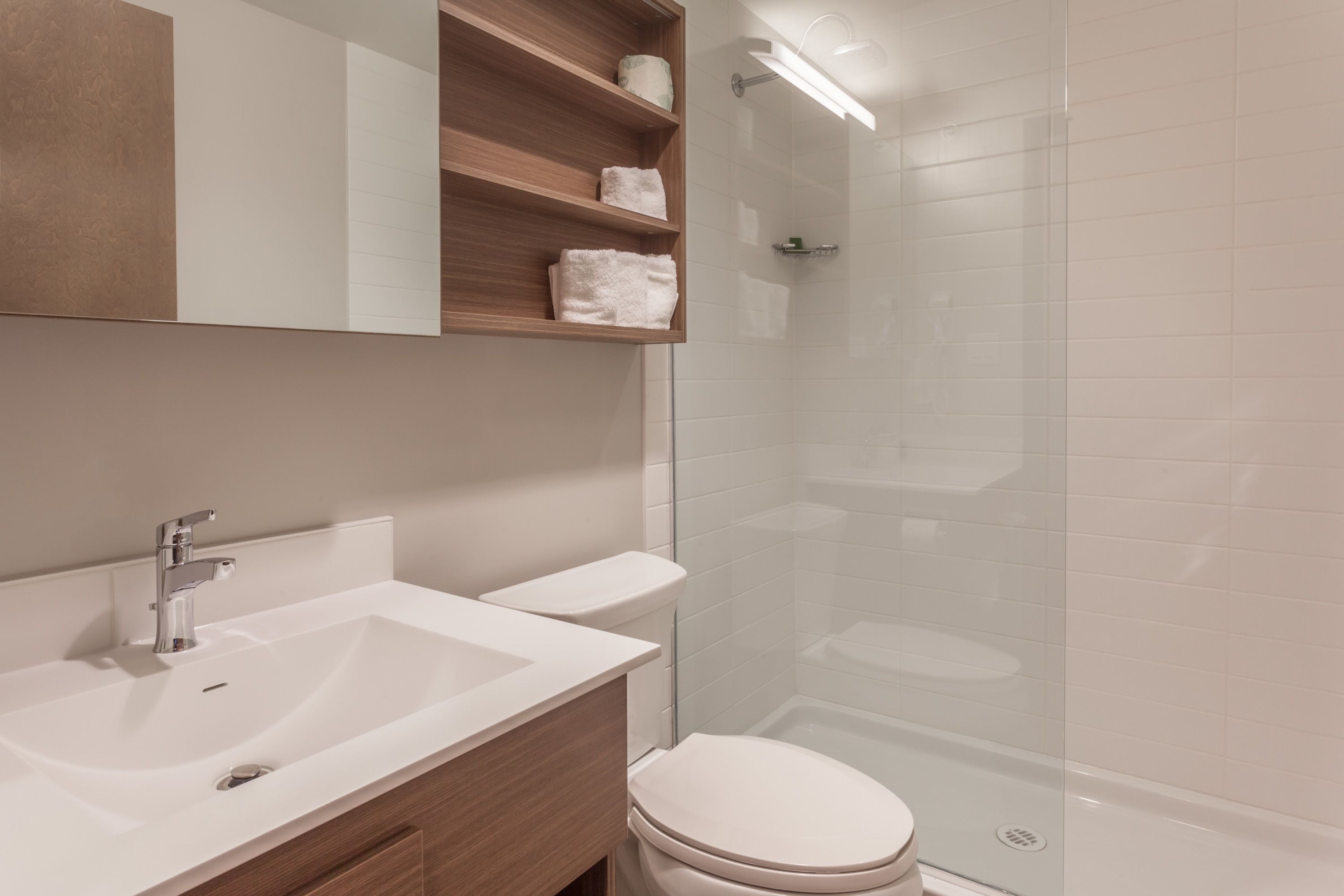 suite, 2 queen beds, non smoking, kitchen | bathroom | free toiletries, hair dryer, towels