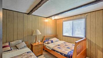 3 chambres, fer et planche Ă repasser, draps fournis