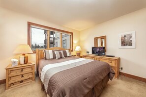 2 Schlafzimmer, Schreibtisch, Bügeleisen/Bügelbrett, kostenloses WLAN