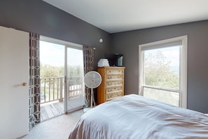 4 Schlafzimmer, Bügeleisen/Bügelbrett, Internetzugang, Bettwäsche