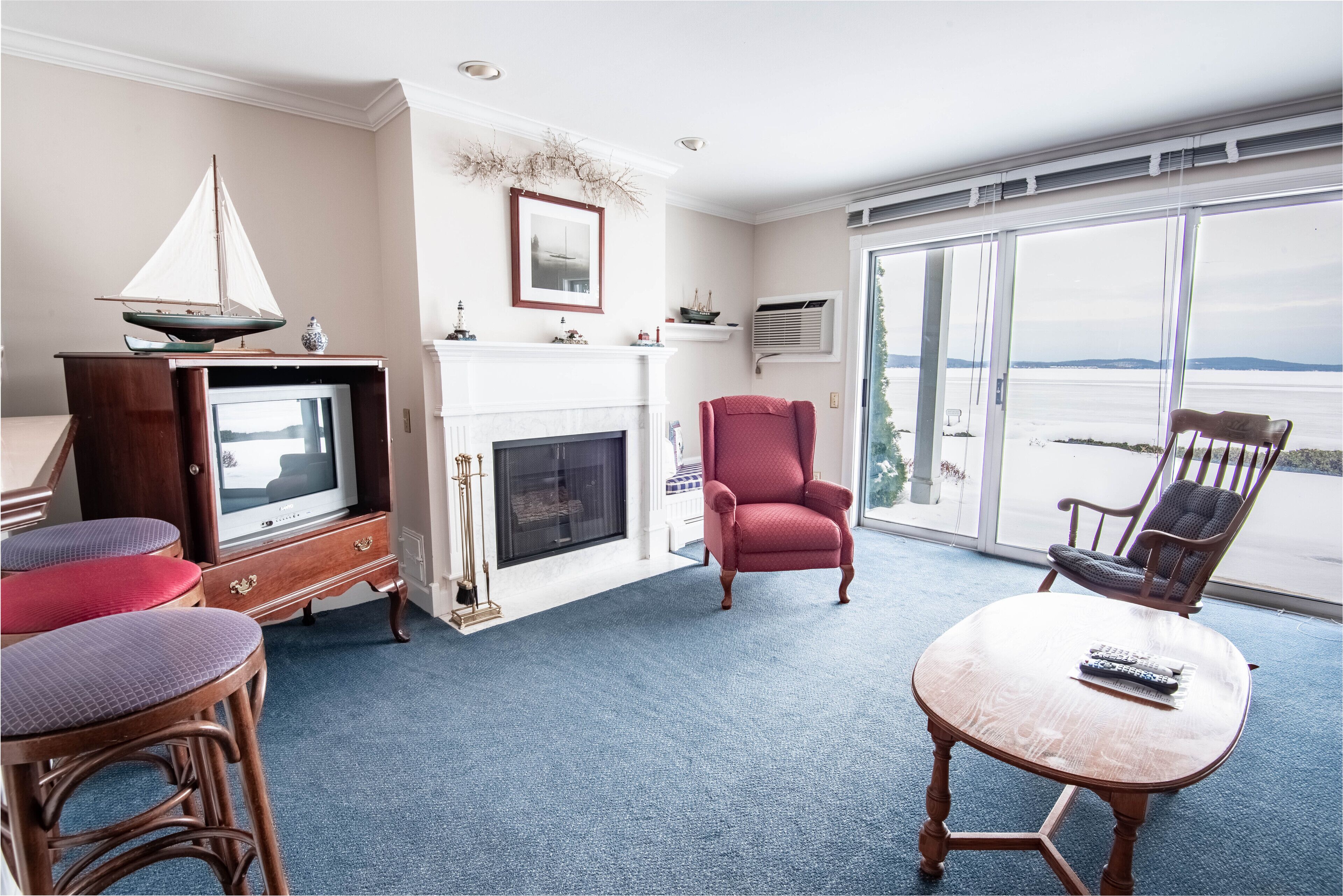 1BR Beachfront Condo 110 on Gorgeous Lake Charlevoix in Boyne City!
