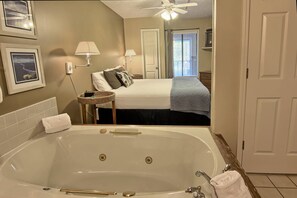 1 bedroom, iron/ironing board, free WiFi, bed sheets - Pointes North Inn 106 | Comfort in Downtown Charlevoix | Indoor/Outdoor Pool (Charlevoix)