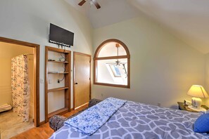 3 bedrooms, internet, bed sheets