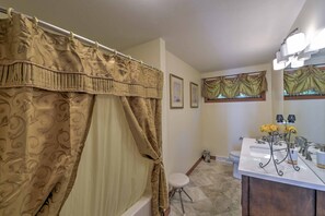 Free toiletries, hair dryer, towels