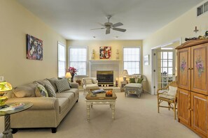 TV, fireplace, DVD player, books