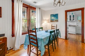 Dining - Unique Two Cottage Property with Deck & Screened Porches - Walk to North Beach (Tybee Island)