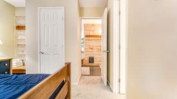 2 habitaciones, tabla de planchar con plancha y internet gratis