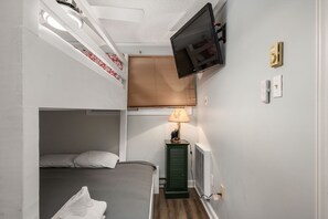 1 Schlafzimmer, Schreibtisch, kostenloses WLAN, Bettwäsche