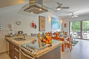 Refrigerador, microondas, parrilla de estufa y lavavajillas 