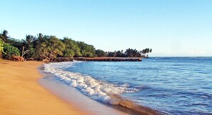 On the beach - This magnificent, island-style estate truly exceeds all expectations. (Waimea)