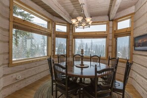 Dining - Gorgeous Ski-In/Ski-Out Townhome (Whitefish)