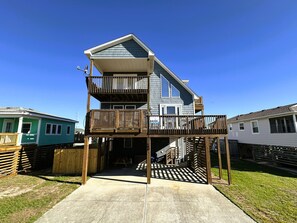 Exterior - KD108- Near the Beach- 4 BRs, Just a Short Stroll to the Beach, Dog Friendly! (Kill Devil Hills)