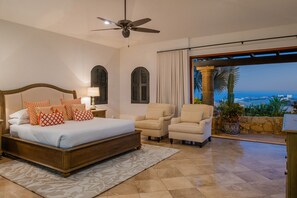 5 habitaciones, cuna de viaje, wifi gratis y ropa de cama 