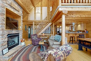 TV, fireplace, DVD player - Beautiful Cabin in the Woods with Private Hot Tub & Game Room, Close to Skiing (McHenry)