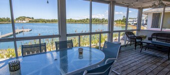 Beach Cottage on Lake Kai in Beachwalk Resort